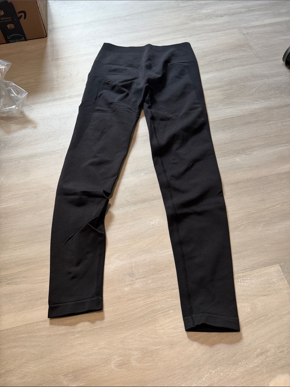 Aurola black leggings size small